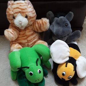 4 Hand Puppets